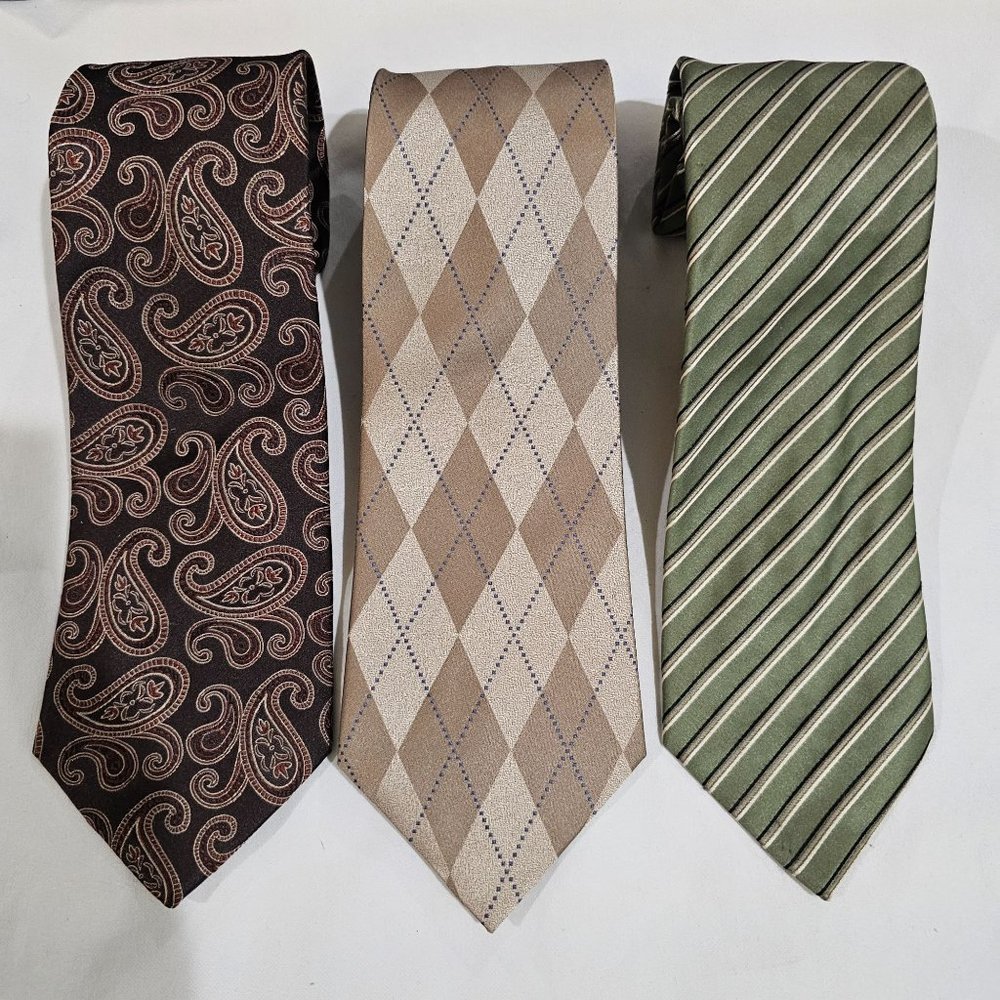 Lot of 3 Geoffrey Beene‎ Neckties